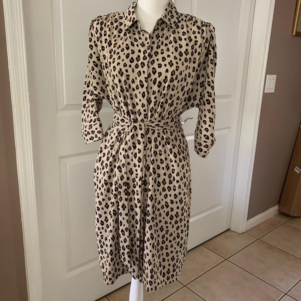 CHICO’S animal print Shirtdress - Picture 2 of 9